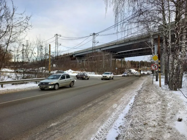 Уборка снега в Октябрьском районе. Екатеринбург