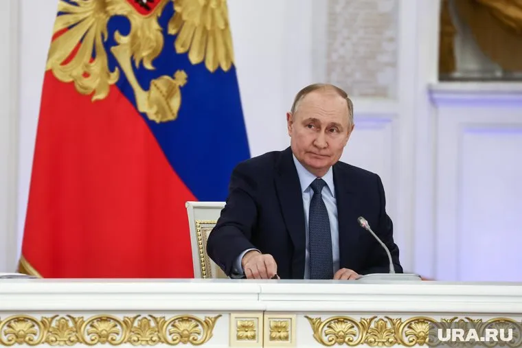 РФ выделит 4,5 триллиона рублей на модернизацию ЖКХ, заявил Владимир Путин