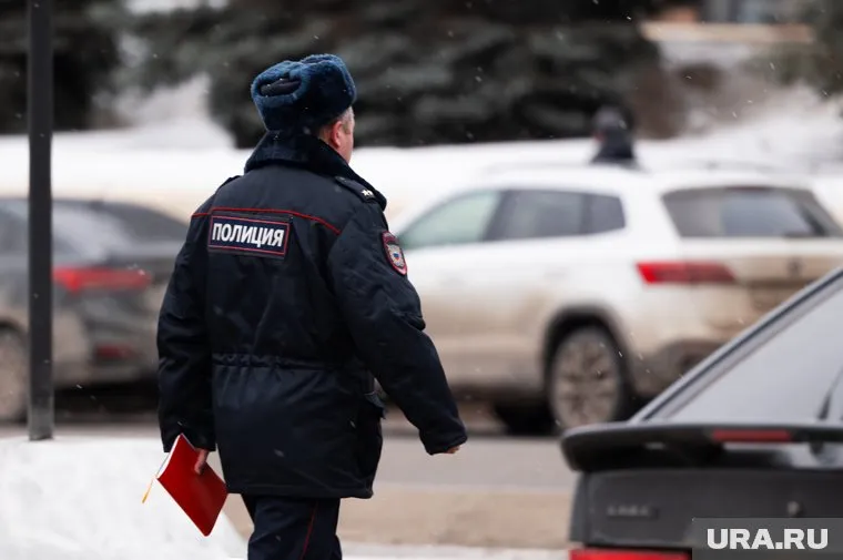 Поисками мужчины занимались сотрудники полиции и волонтеры-поисковики