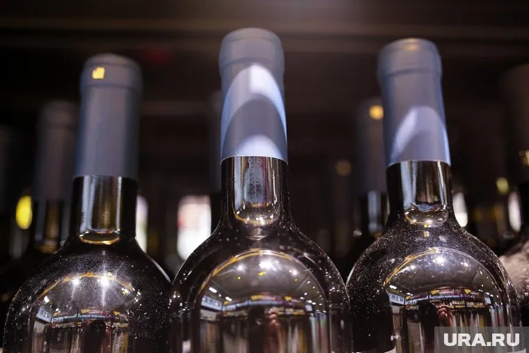 Как безопасно купить алкоголь и не отравиться