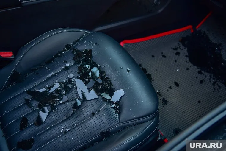 В результате ДТП легковушка стала короче на полтора метра