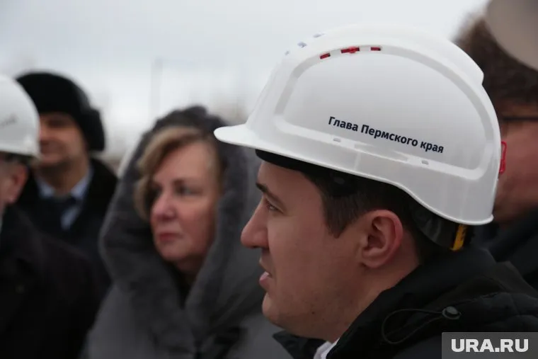 Дмитрию Махонину выдали каску с надписью «глава Пермского края»