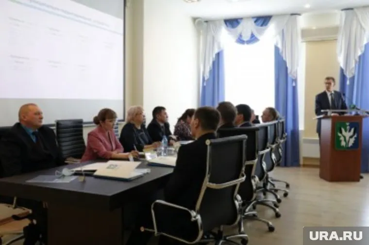 За кандидатуру Олега Попова депутаты районной думы проголосовали единогласно