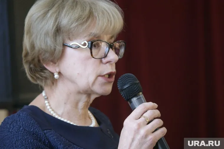 Елена Дарибабина работает в статусе "и.о." уже более года