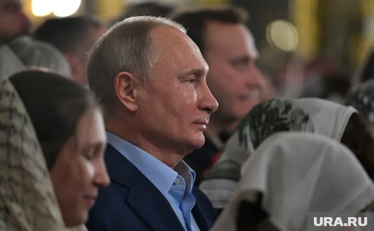 Путин стал крестным отцом дочери Медведчука в 2004 году