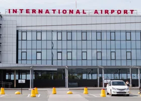 Из-за ограничений в аэропорту Самары на несколько часов задержан рейс в Сургут