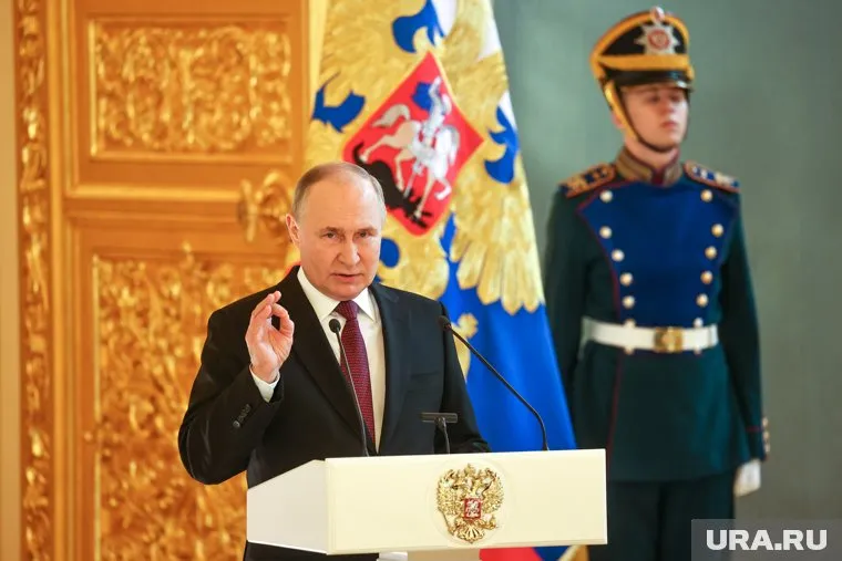 Путин отметил достижения тюменца в строительной отрасли