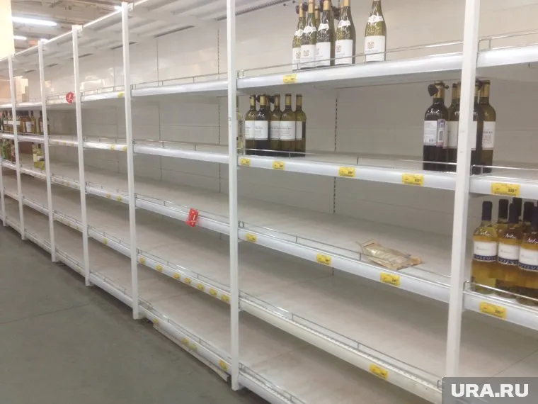 Дорогу в Салехард закрыли из-за потепления
