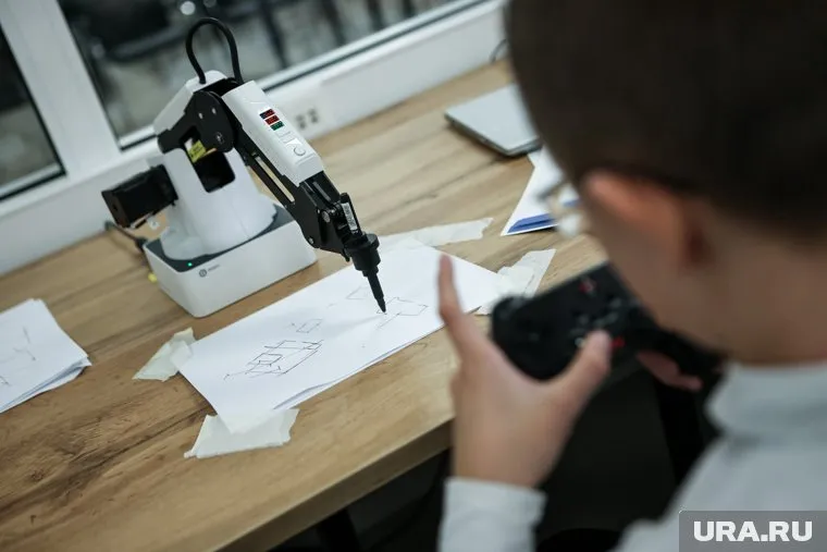 Для участников СВО и их детей предусмотрели льготы при поступлении в училища и техникумы