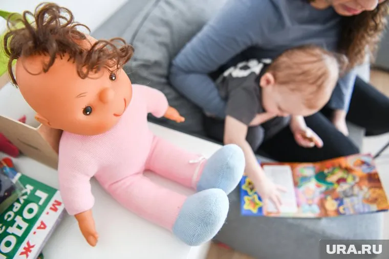 Дети иностранцев должны получать гражданство РФ без согласия родителей, считают в ЛДПР