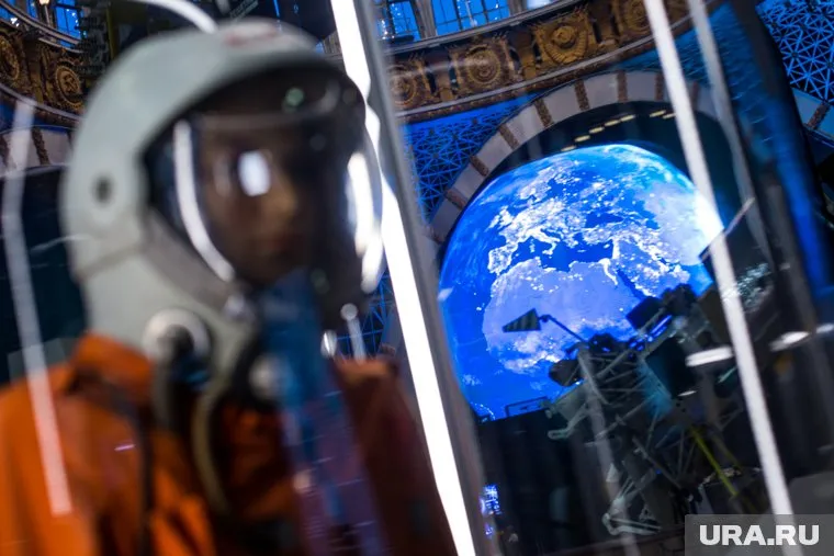Космонавт призвал туристов посмотреть на Землю