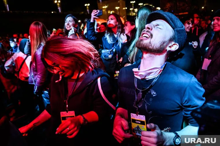 В эти выходные будем болеть за Россию на Евровидении и отрываться на уличном фестивале в Екатеринбурге