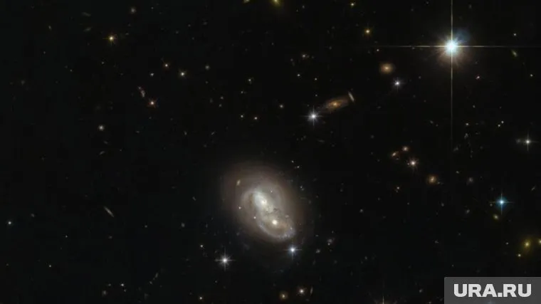 Необычное поведение галактик обнаружилось в созвзедии Зайца