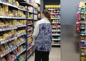 Курганец выставил на продажу действующий магазин в центре