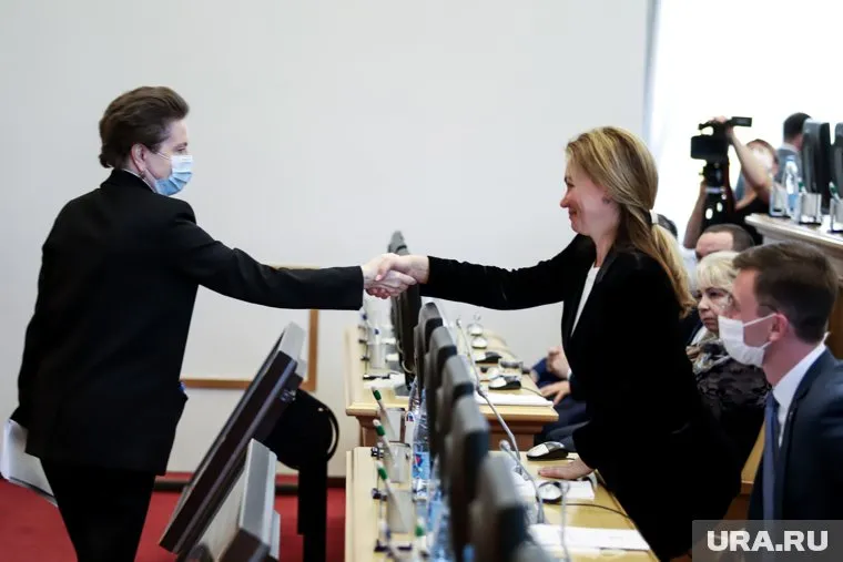 Губернатор Югры Наталья Комарова получила возможность отправлять мэров в отставку