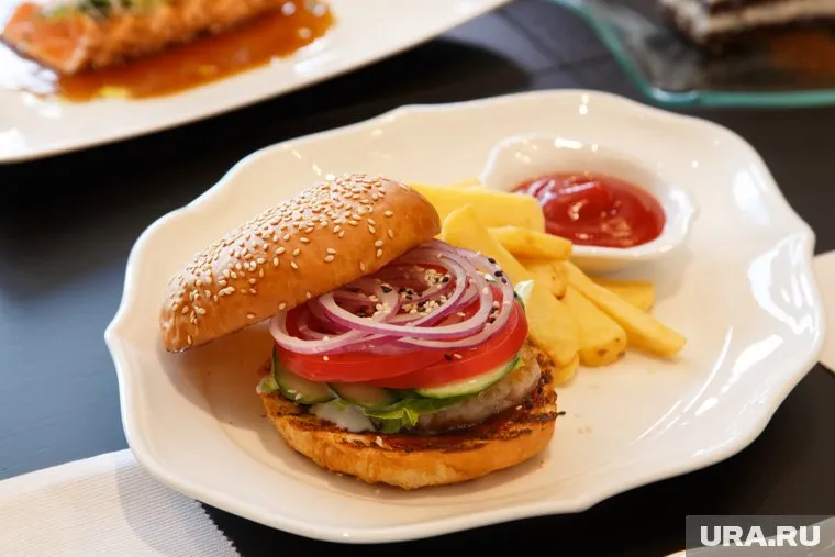Бургер без соуса будет полезнее
