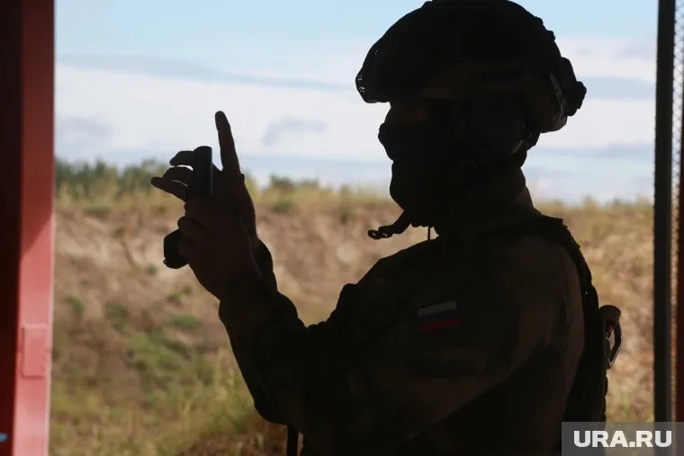 Курганский боец записал видео с российским актером Аристархом Венесом