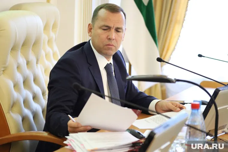 Рейтинг Вадима Шумкова впервые начал снижаться