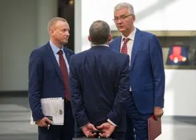 Мэрия Екатеринбурга «сожгла» КамАЗ для поддержки предвыборной концепции Тунгусова