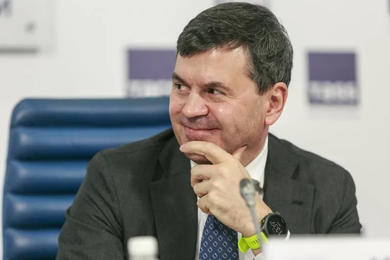 Пресс-конференция в ТАСС, посвященная завершению первого этапа конкурса "Лидеры России", комиссаров алексей