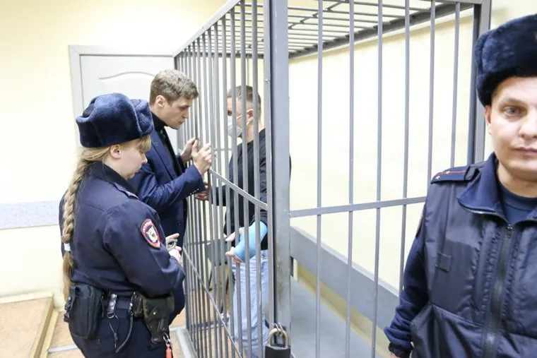 Избрание меры пресечения Фартовому в Ленинском суде. Екатеринбург