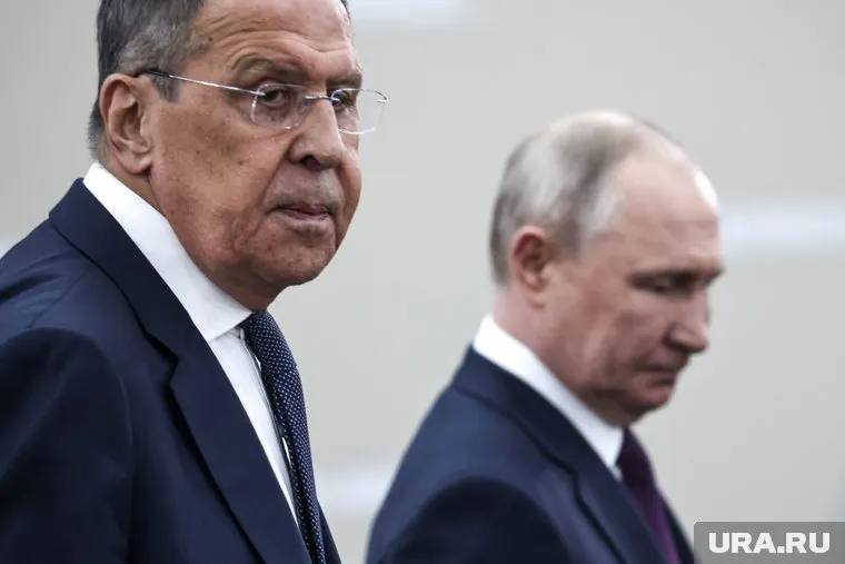 Лавров заявил о необходимости урезонить Зеленского