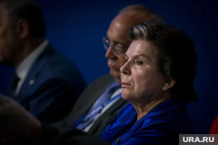 В списке оказались 129 физических и 63 юрлиц