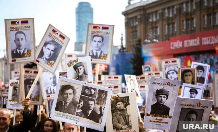 Жителям ХМАО предложили разместить портреты родственников-фронтовиков на самолетах воздушного «Бессмертного полка»