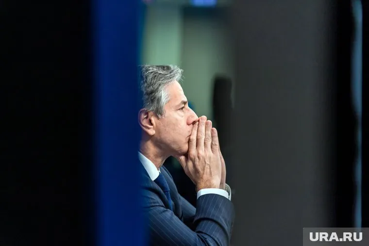 Энтони Блинкен заявил, что в США рассмотрят просьбы Украины снять ограничения на удары по РФ