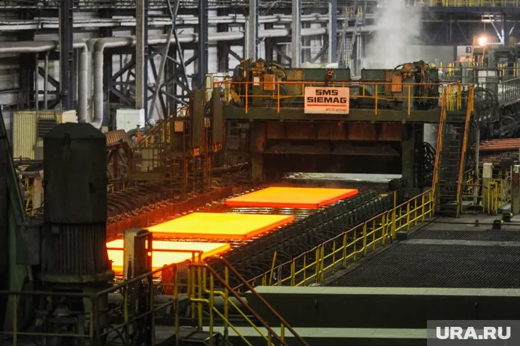 Применение ИИ заменяет на комбинате целые офисы сотрудников 