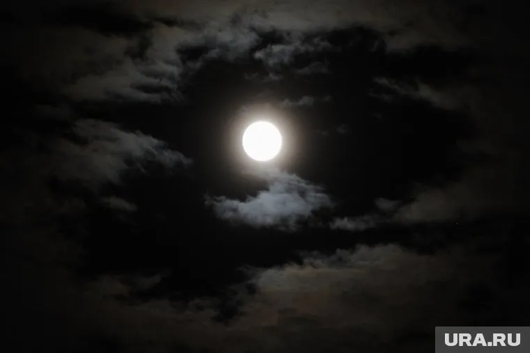 Жители Усть-Кута планировали 21 марта наблюдать за Луной