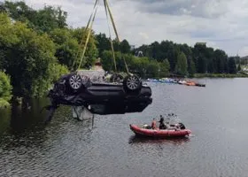 Водитель Lexus, погубивший подруг в Нижнем Тагиле, получил права год назад