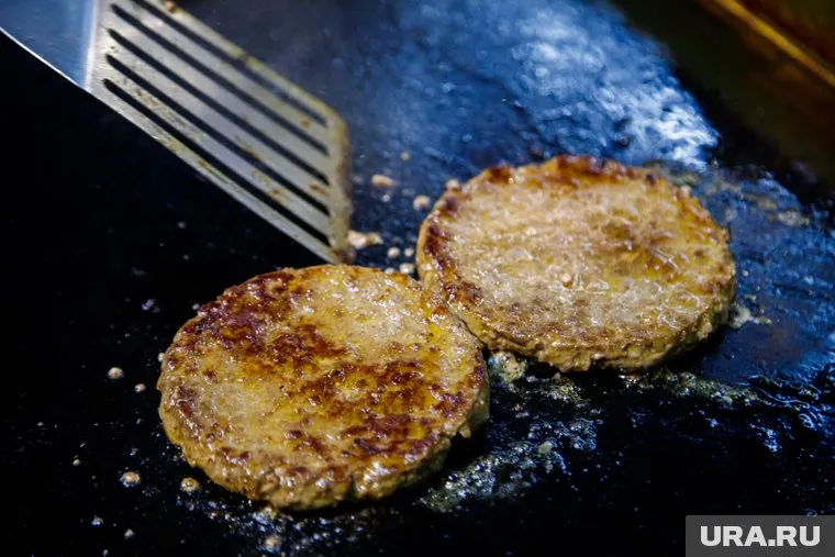 Котлеты повышают риск развития рака на 18%