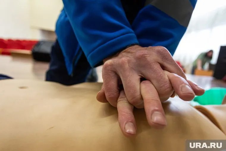 Избавиться от боли в спине поможет ЗОЖ, рассказал Бондаренко