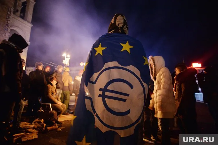 Санкции против РФ оказались неэффективны в долгосрочной перспективе, отметил советник Евросоюза Даниэль Грос