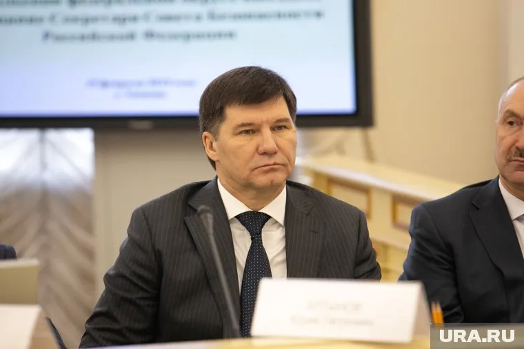 Юрия Алтынова обвиняют в получении взятки