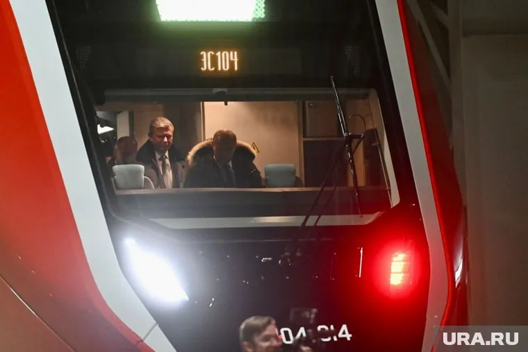 Президент лично ознакомился с перспективными машинами