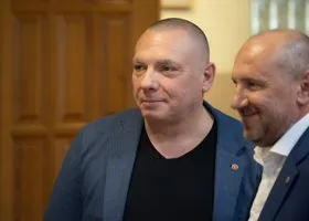 Казачий атаман требует наказать свердловского депутата за превышение полномочий