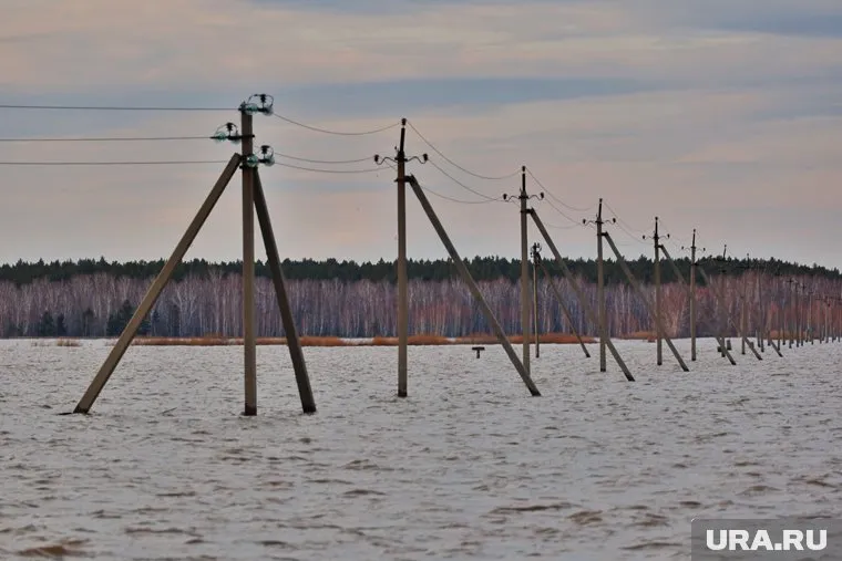 В селе Усть-Уйское самое масштабное наводнение уже прошло свой пик