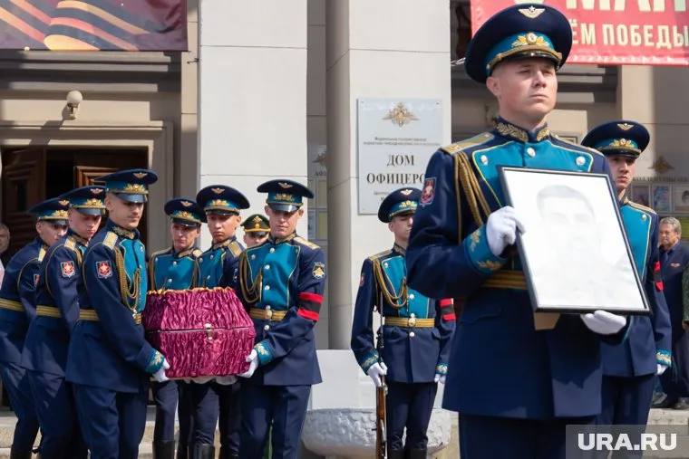 Капитана Ефанова похоронили с воинскими почестями