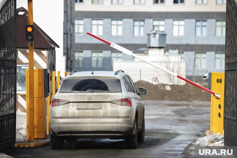 За аренду паркинга ежемесячно требуют пять тысяч рублей