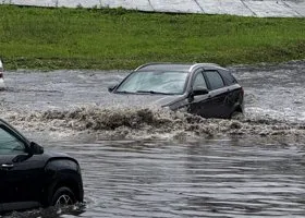 Курган под водой: впечатляющие кадры затопления от фотокорреспондента URA.RU