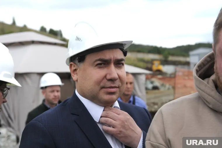 Сергей Тарасов ушел в отставку