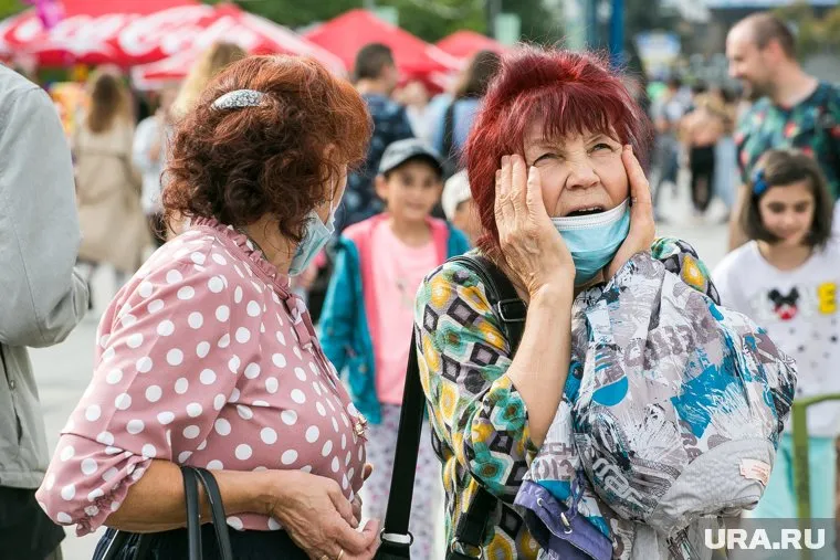 Коронавирус входит в список ОРЗ, вызывающих пневмонию, уверен Мясников