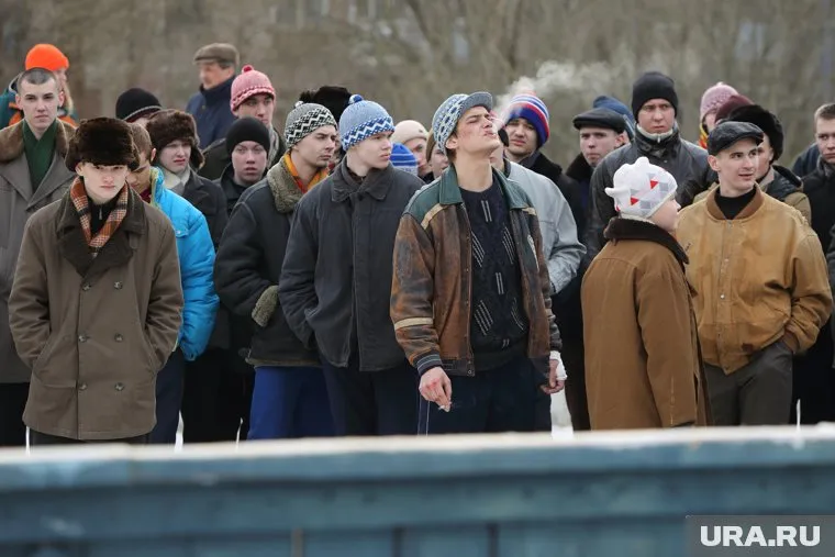 Фильм «Слово пацана» рассказывает о подростковых группировках конца 1980-х — начала 1990-х