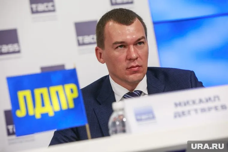 Врио губернатора назвал появление флагов вакханалией