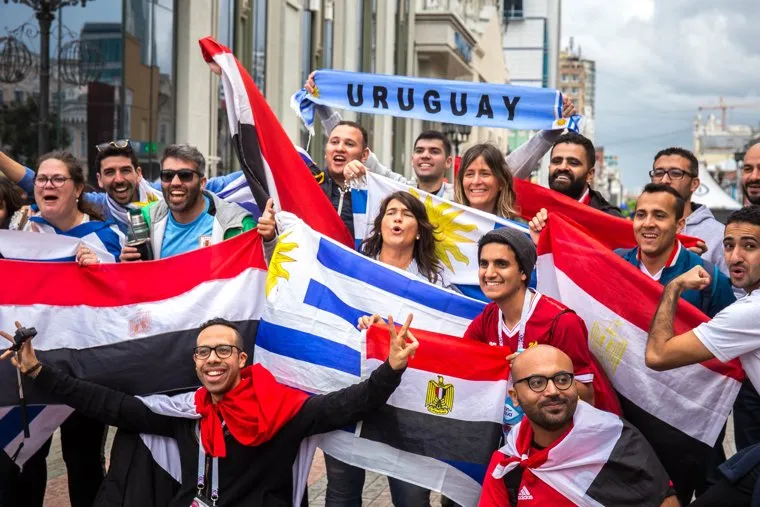 Иностранные болельщики в Екатеринбурге, египет, болельщики, иностранцы, флаги