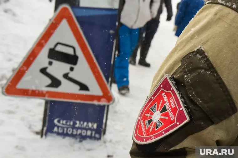 Украина готовится к войне в Донбассе, сообщили в ЛНР