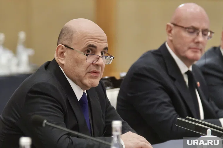 По словам Мишустина, полеты должны стать еще удобнее для людей