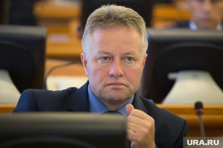 Александр Карпов покидает свой пост